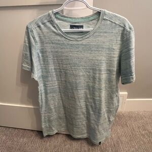 Men’s tshirt, size medium, good condition